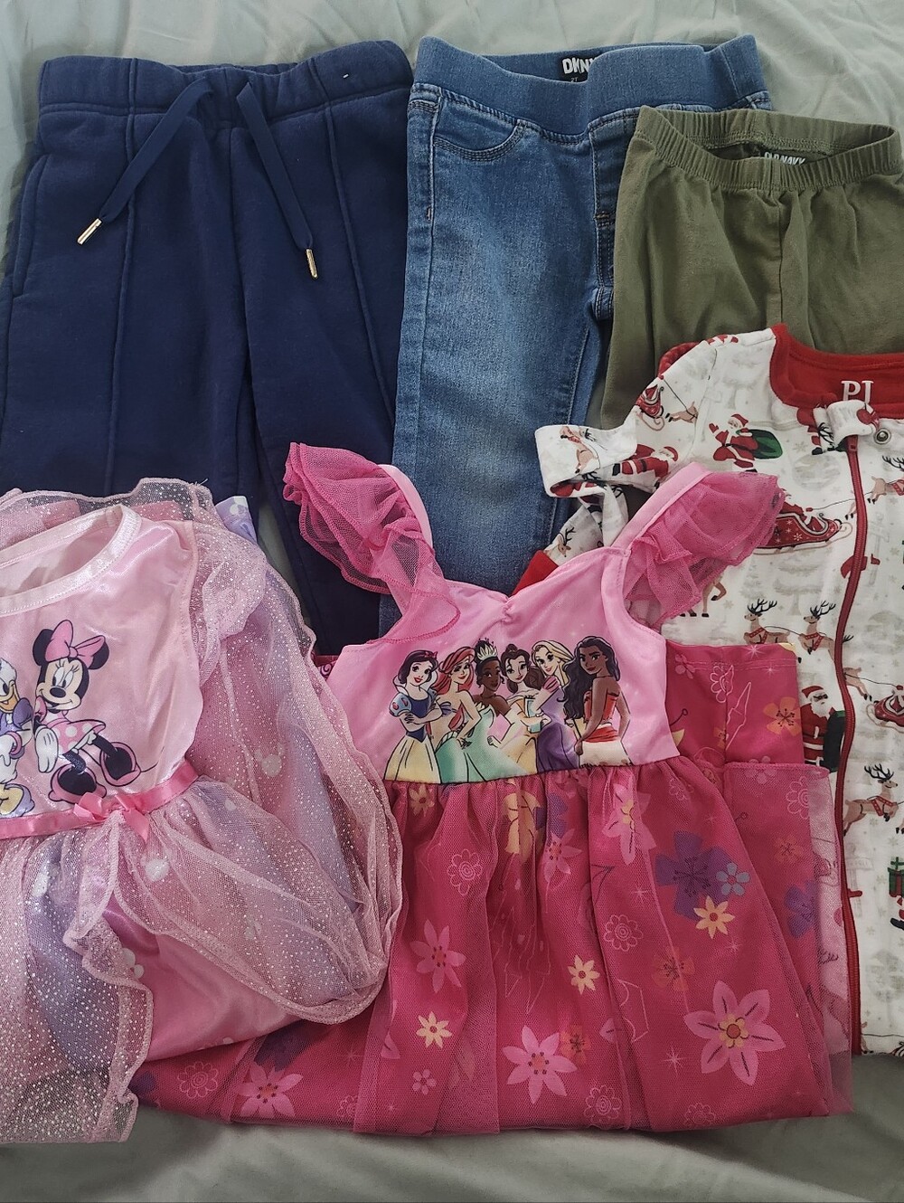 Girls 2T Bundle: 6 Items